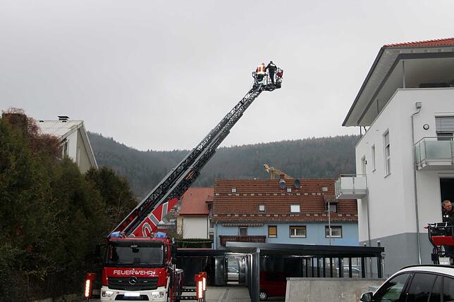 Bild 16: Bilder von der Drehleiter-Demonstration der Feuerwehr Blumberg