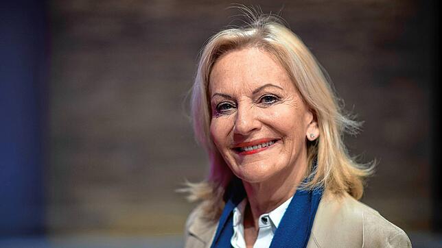 Gaby Hauptmann, Autorin und Journalistin aus Allensbach, wird auf SÜDKURIER Online live und exklusiv eine noch kaum bekannte ...