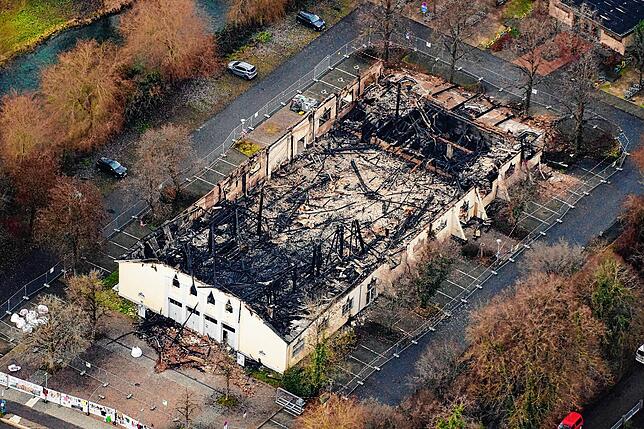 Die Scheffelhalle von Oben: Der Brand im November 2020 hat sie vollständig zerstört. Mit dem Haushalt 2021 wachsen die Hoffnungen auf ...