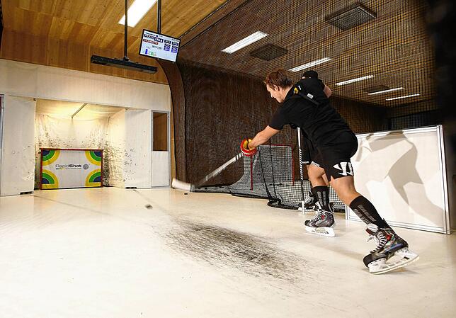 Schuss-Training: In Salzburg stehen den Nachwuchs-Talenten moderne Anlagen zur Entwicklung bereit.