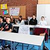 In Schulen flächendeckend installierte Luftfilter sollen dafür sorgen, dass Kinder und Jugendliche &ndash; so wie auf diesem aktuellen ...