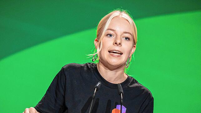 Jette Nietzard, Sprecherin der Grünen Jugend, spricht bei der Bundesdelegiertenkonferenz der Grünen. (Archivbild)