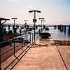 Pfingsthochwasser Ende Mai 1999: Land unter am Anleger 4 im Friedrichshafener Hafen.