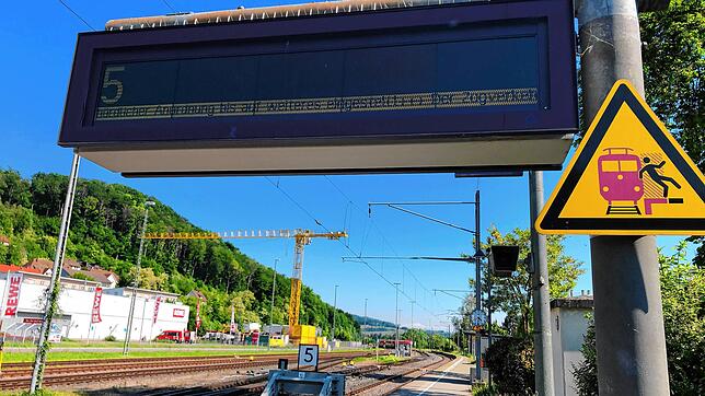 Der Zugverkehr vom Waldshuter Bahnhof in die Schweiz Richtung Koblenz und Baden ist voraussichtlich erst ab 25. Mai wieder möglich.