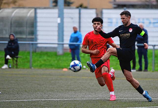Bild 14: Unsere Bildergalerie des Verbandsliga-Duells zwischen dem ESV Südstern Singen und dem Offenburger FV