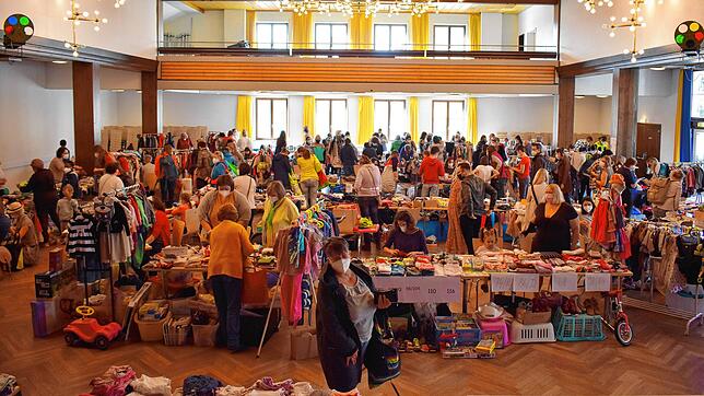 Der Rotary Club Markdorf veranstaltet am Sonntag, 2. April, wieder eine Kinderkleiderkiste in der Stadthalle Markdorf, hier ein Bild aus ...