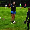So wird&lsquo;s gemacht: Maike Bergdorf, früher beim FC Hochrhein im Tor, arbeitet seit fast zwei Jahren beim FC Dettighofen mit und ist ...