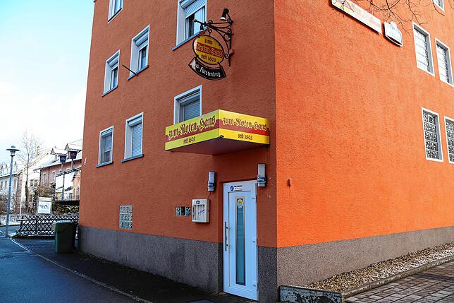 Die Kneipe &bdquo;Roter Hans&ldquo; in der Sennhofstraße.