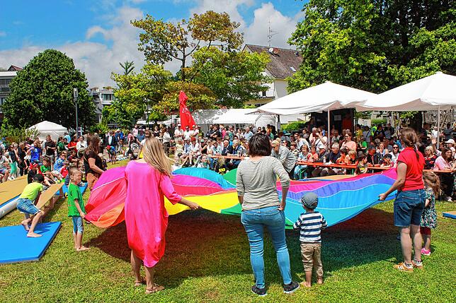 Bild 13: Bilder vom Hafenfest-Sonntag mit einer großen Turn-Show (2)