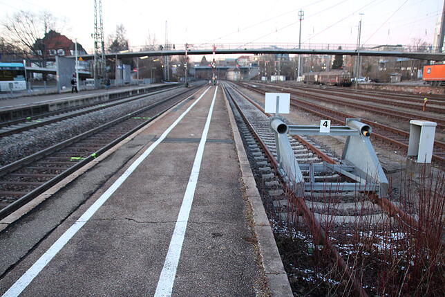 Gleis 4...