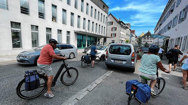 So ähnlich wie hier im August 2024 sah es am Parkhaus West auch an den ersten sonnigen Wochenenden dieses Jahres wieder aus. Foto: ...