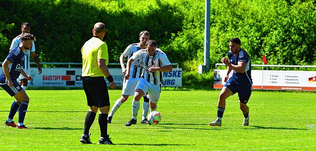 Bild 13: SV Blau-Weiß Murg besiegt den FC Wittlingen mit 4:3 – und wir haben Bilder!