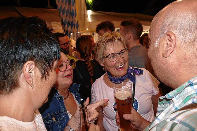Bild 12: Bayerisches Wochenende begeistert seine Gäste mit Geselligkeit, Genuss und guter Laune.
