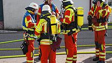Eine Vereinbarung zur  Überlandhilfe ermöglicht eine engere Zusammenarbeit der Feuerwehr Görwihl (hier bei einem Brandeinsatz) mit den ...