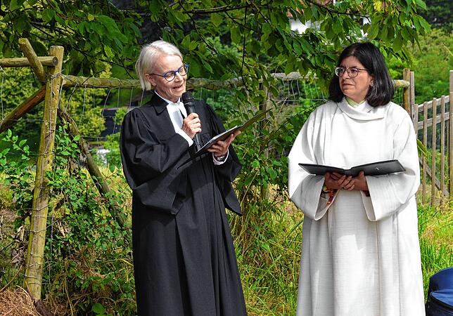 Sigrid Süss-Egervari und Stefania Menga sprechen über Pilgernde und Begegnungen.