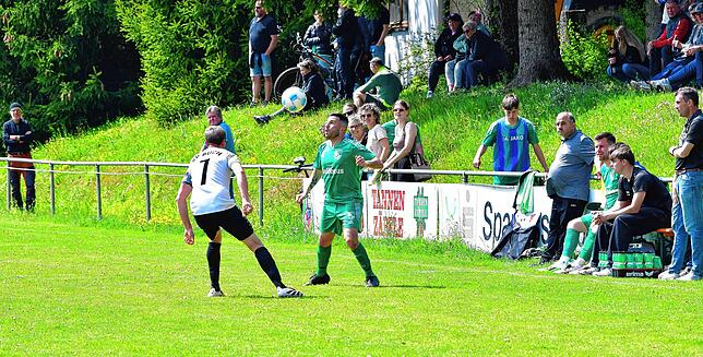Bild 17: SV Buch besiegt SV Waldhaus im Derby mit 4:0 – und wir haben Fotos!
