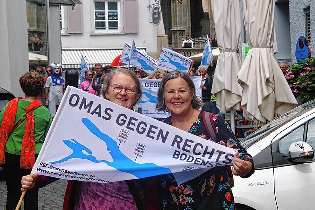 Bild 23: Der Überlinger CSD in Bildern, und dazwischen eine kleine Gruppe AfD