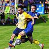 In der Vorsaison stand die SG Dettingen-Dingelsdorf (links Vincenzo Galli) klar vor der SpVgg F.A.L. (Jannik Karg). In der bisherigen ...