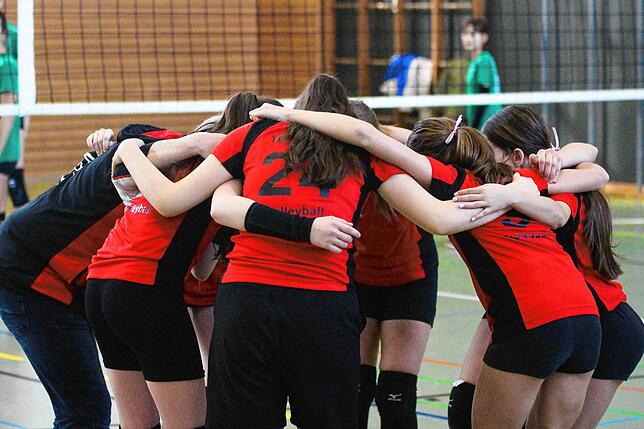 Bild 2: U14-Volleyballerinnen qualifizieren sich für baden-württembergische Meisterschaften