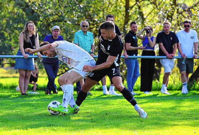 Bild 3: Unsere Bildergalerie von der Partie zwischen dem FC Gutmadingen und der SG Dauchingen/Weilersbach