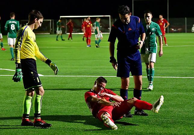 Bild 25: FC Wallbach feiert beim 3:1 gegen den FC Zell seinen ersten Heimsieg &ndash; und wir haben die Bilder!