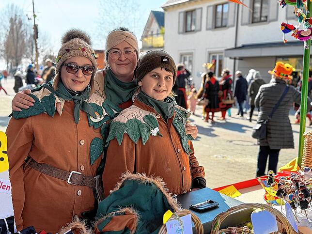 Bild 28: Närrisches Treiben beim fröhlichen Fasnetsmarkt 2025