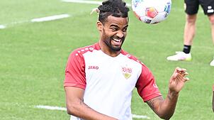 Lorenz Assignon präsentierte sich vor 1.000 Fans beim Trainingsauftakt des VfB Stuttgart.