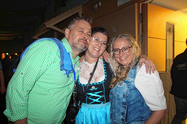 Bild 2: Bilder vom OktoBär-Fest des MV Horheim am Samstag