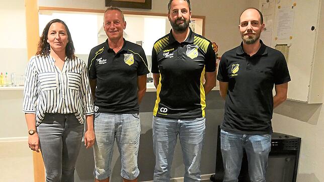 Schriftführerin Andrea Limani, der neue Jugendleiter Markus Dorer, Vorstandsleiter Sport Christian Duffner und Vorstandsleiter ...