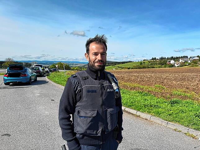 Daniel Brill ist Pressesprecher beim Polizeipräsidium und hat konkreten Rat parat, wenn an der Huastüre Dienstleistungen angeboten ...
