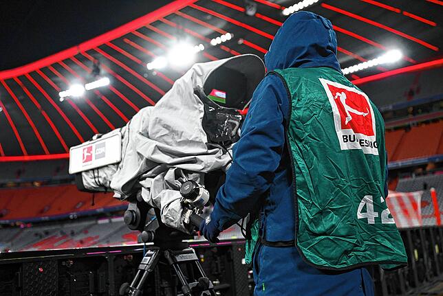 Bild 3: Fußballfans aufgepasst: Wo die Fußball-Bundesliga im TV zu sehen ist – und was es kostet