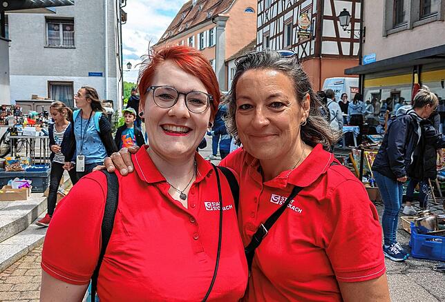 Katharina Riedle, Leiterin der Tourist-Info, und Kulturamtsleiterin Corinna Bruggaier.