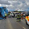Bei dem Verkehrsunfall auf der B33 zwischen Oberteuringen-Neuhaus und Hefigkofen war ein Transporter in den Gegenverkehr geraten und ...