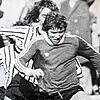 Ein Torjäger vor dem Herrn: Alfred Deiringer (vorne gegen zwei Verteidiger des FC Emmendingen) ist gestorben.