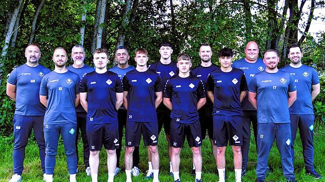 Die DJK Villingen hat fleißig an ihrem Kader gebastelt und eine gute Mischung gefunden: Einige kennen die Bezirksliga, für andere ist ...