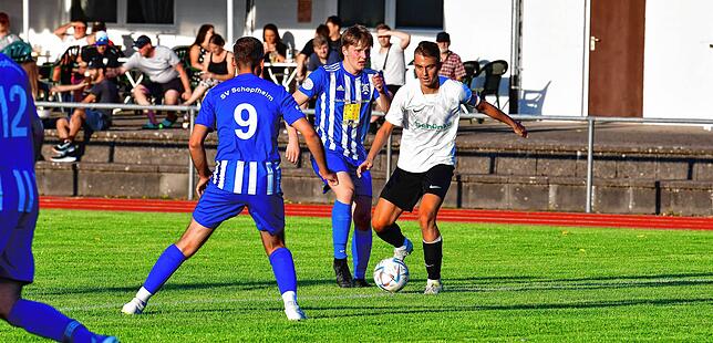 Bild 9: SG FC Wehr-Brennet gewinnt Pokal-Derby gegen SV Schopfheim mit 7:0 &ndash; und wir haben Bilder!