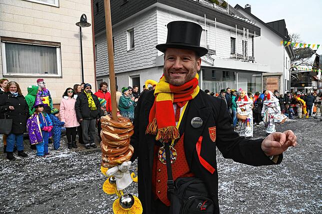 Bild 24: Bilder vom Pfrieme-Stumpe Jubiläumsumzug in Tennenbronn