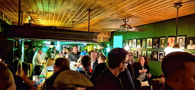 Bild 25: 7 Bands, 7 Kneipen: So ausgelassen feierte Waldshut bei der 12. Musiknacht