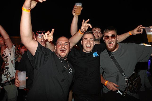 Bild 12: Seenachtfest 2024: Nach dem Feuerwerk wird weitergefeiert! Alle Fotos von der Partynacht