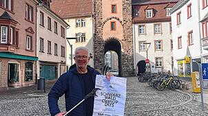 Stadtführer Rudolf Reim hofft auf viele Helfer, die Müll aufsammeln. Foto: Reim