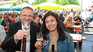 Bild : So stimmungsvoll endet das Reichenauer Wein-und Fischerfest 2025