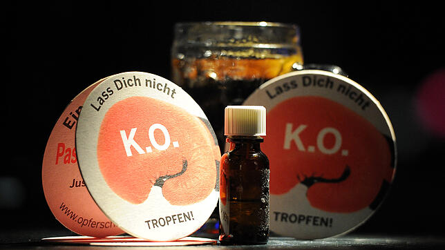 Bild : Zunftabend mit Folgen: Waren K.-o.-Tropfen im Glas?