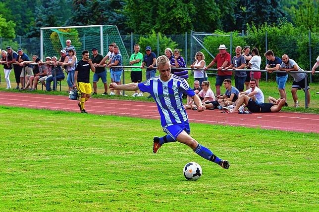 Bild 25: SG Mettingen/Krenkingen kommt mit Elan aus dem Trainingslager und gewinnt 4:2 im Rothaus-Bezirkspokal beim SV Schwörstadt &ndash; und wir haben Bilder!