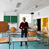 Klassenzimmer ohne Schulklasse: Hans Weber, Rektor am Gymnasium in Überlingen, würde die Schülerinnen und Schüler lieber früher als ...