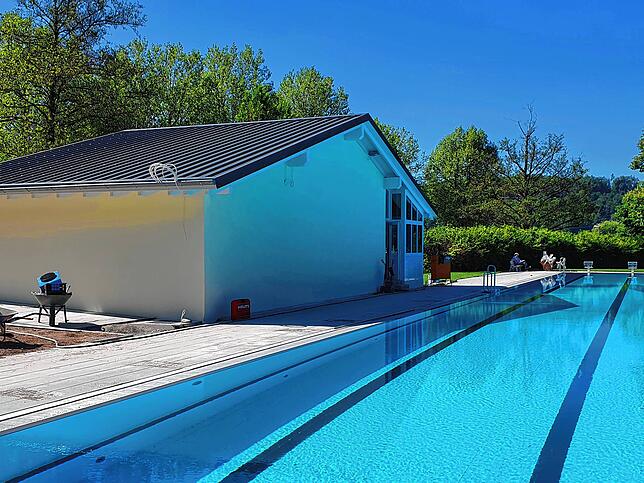 Bild 14: Vorher-Nachher-Fotos: So hat sich das Freibad Waldshut während der Sanierung verändert