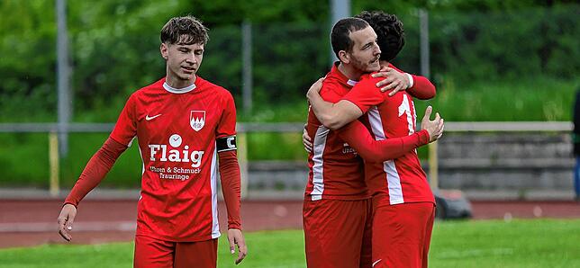 Bild 1: FC Tiengen 08 besiegt den VfR Bad Bellingen mit 4:0 – und wir haben Fotos!