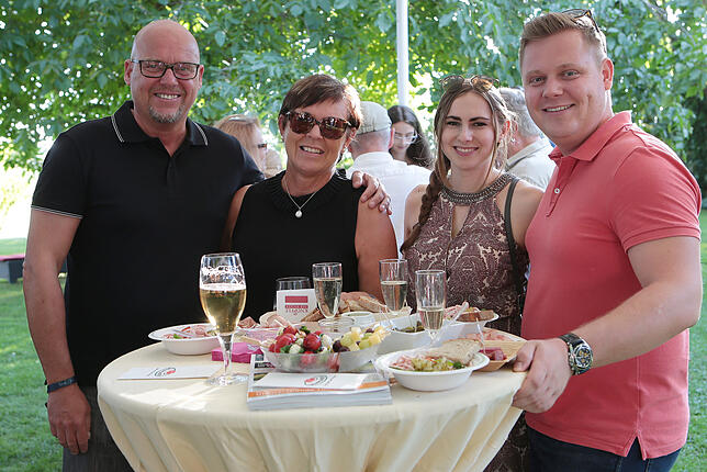 Bild 17: Großes Treffen beim Fest der Pferde: lauschige Atmosphäre im Frese-Garten