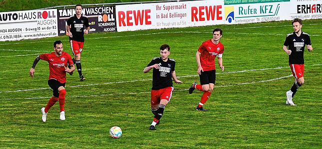 Bild 11: VfR Bad Bellingen besiegt den FC Hochrhein mit 4:1 &ndash; und wir haben Bilder!
