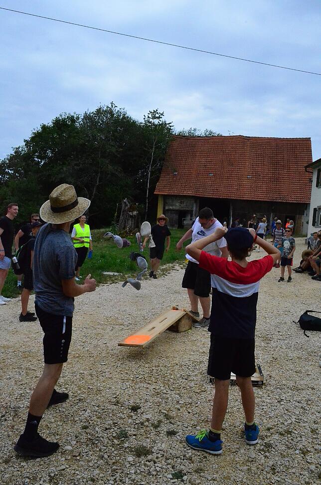 Bild 27: Bilder vom Dorfspiel und dem Partyabend des Zeltlagers der Jugendfeuerwehren des Landkreises Konstanz