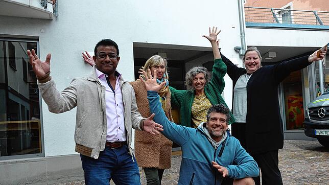 Pragash Irudayam, Saskia Friedrich-Rother, Katja Eberle, Chris Schorpp und Barbara Bücken (von links) stellen das Programm der ...